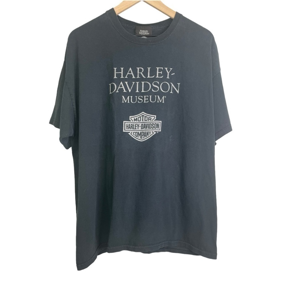 Harley-Davidson Museum Milwaukee, Wisconsin Men’s Faded Black T-shirt